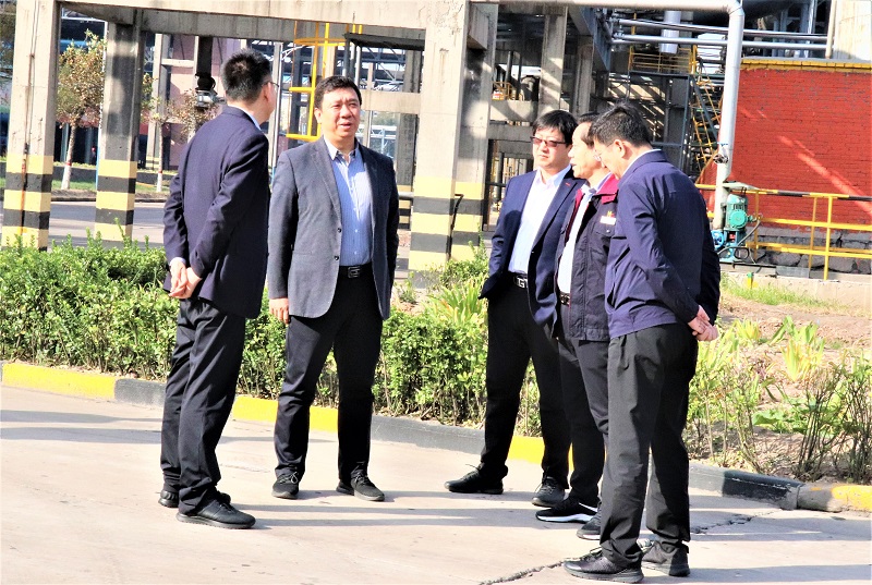 內(nèi)蒙古巴彥淖爾市委副書記李中增一行三人調(diào)研陜西黑貓、龍門煤化工公司