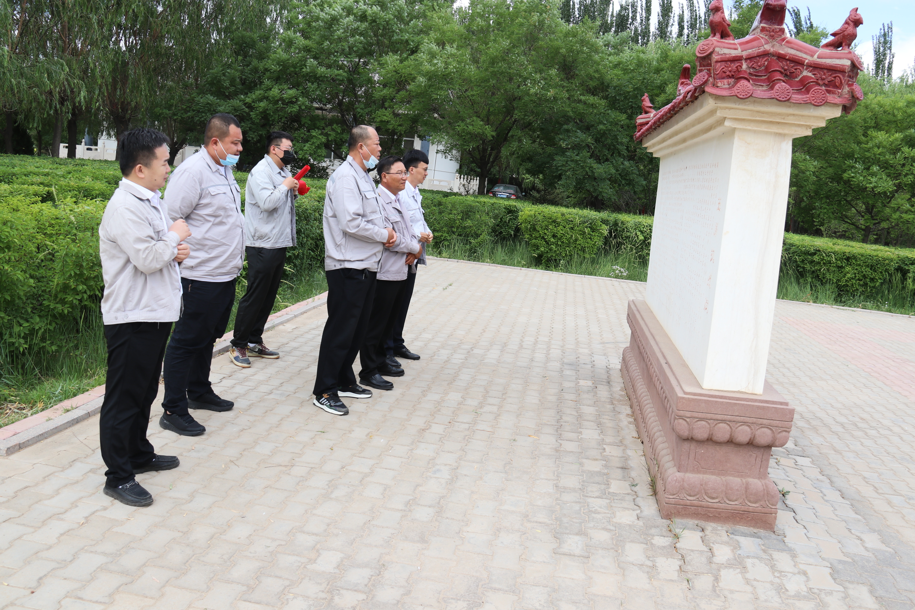 內(nèi)蒙黑貓黨總支組織開展“重溫歷史憶黨恩 不忘初心跟黨走”迎七一主題黨日活動